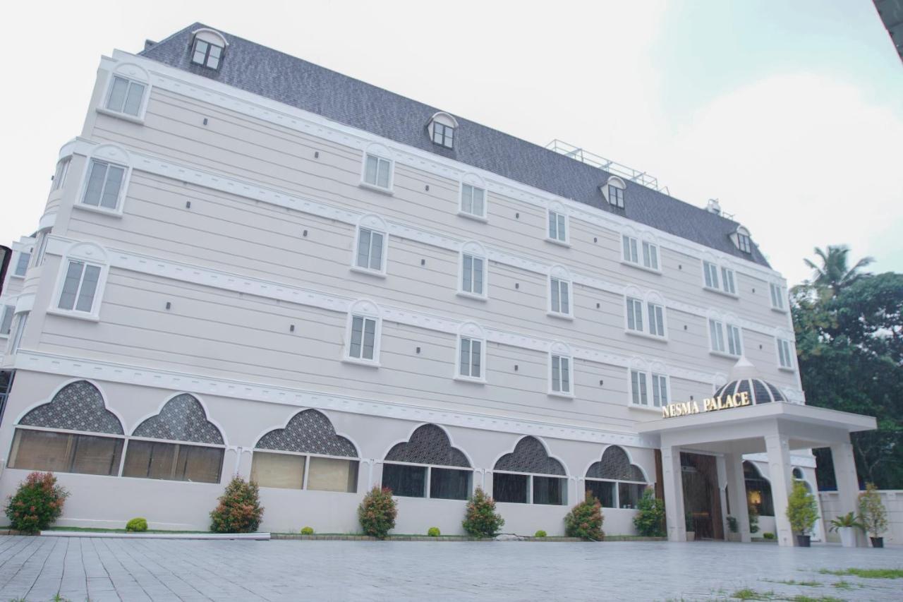 Nesma Palace Канур Екстериор снимка